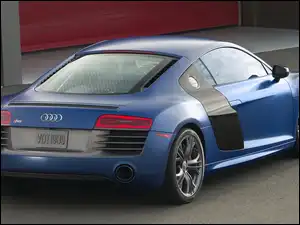 Audi R8 V10