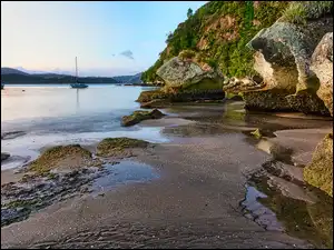 Plaża, Skały, Morze, Żaglówki