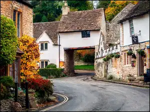 Domy, Wieś Castle Combe, Hrabstwo Wiltshire, Anglia