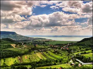 Pola, Jezioro, Miasteczka, Łąki, Balaton, Lasy, Węgry, Góry