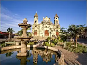 Granada, Nikaragua, Guadalupe, Odbicie, Kościół, Fontanna