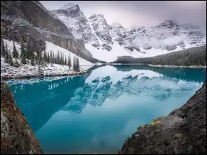 Zima, Park Narodowy Banff, Góry, Prowincja Alberta, Jezioro, Drzewa, Kanada, Moraine Lake