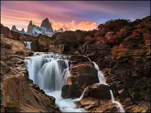 Skały, Kaskada, Jesień, Rzeka, Patagonia, Argentyna, Fitz Roy, Góra, Park Narodowy Los Glaciares, Roślinność