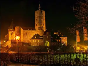 Zamek Genovevaburg, Oświetlony, Miasto Mayen, Noc, Genoveva Castle, Niemcy