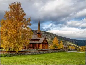 Drzewa, Góry, Lom stavkirke, Norwegia, Kościół, Lom