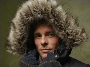 Kaptur, James Marsden, Aktor