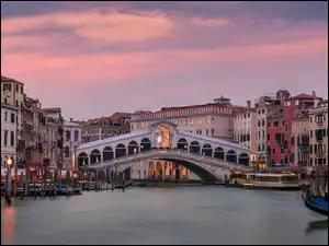 Most Rialto nad Canal Grande