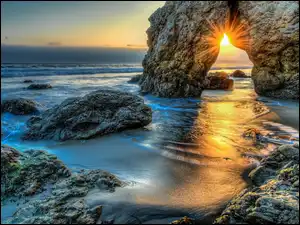 Malibu, Ocean, Skały, Promienie Słońca
