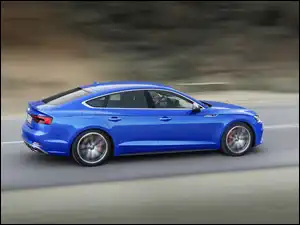 Niebieskie Audi S5 2018 Drive A5