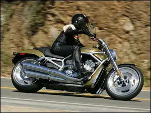 Jezdne, Harley Davidson V-Rod, Właściwości