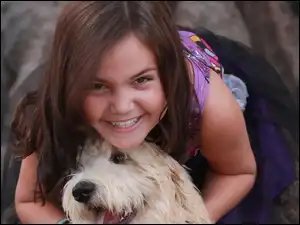Piesek, Bailee Madison, Uśmiech