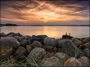 Niebo, Jezioro, Zachód słońca, Kamienie