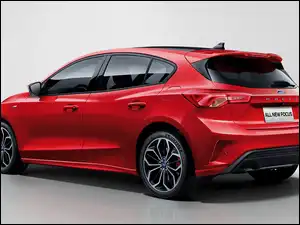 Ford Focus ST bokiem