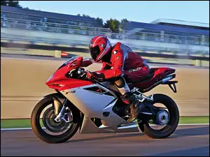 Jednoczęściowy, MV Agusta F4, Kombinezon