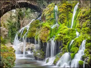 Roślinność, Włochy, Most, Wodospad, Capelli di Venere waterfall