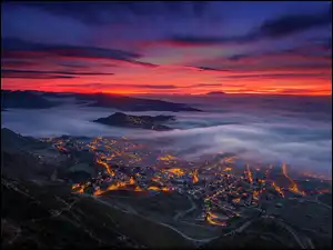 Catalonia, Chmury, Mgła