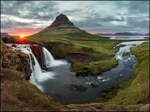 Wschód słońca, Islandia, Rzeka, Wodospad, Góry