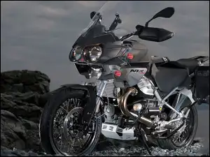 1200, Moto Guzzi, Stelvio