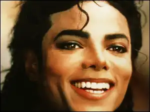 Michael Jackson, Uśmiechnięty
